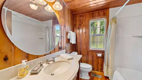 Bath - 57707 Jackson View Dr, Blairsden Graeagle, CA 96103 photo 3 of 3