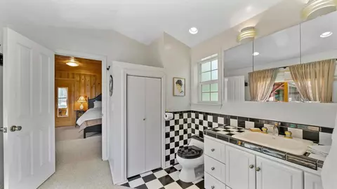 Bath - 57707 Jackson View Dr, Blairsden Graeagle, CA 96103 photo 1 of 3