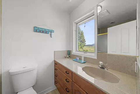 Bath - 67 Silver Sage Trl, Clio, CA 96106 photo 1 of 5
