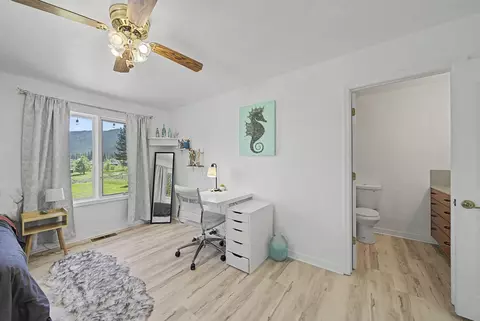 Bedroom - 67 Silver Sage Trl, Clio, CA 96106 photo 3 of 6