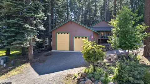 715 E Mountain Ridge Rd, Lake Almanor, CA 96137
