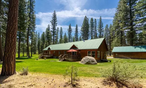 97 Main St, Calpine, CA 96124 photo 6