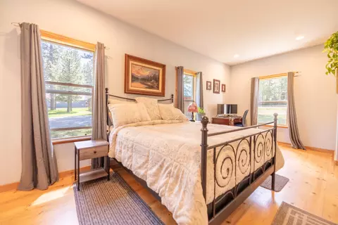 Bedroom - 97 Main St, Calpine, CA 96124 photo 3 of 6