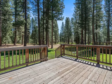 97 Main St, Calpine, CA 96124 photo 13