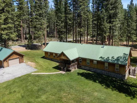 97 Main St, Calpine, CA 96124 photo 3