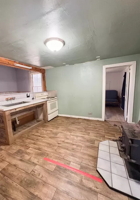 Kitchen - 206 Main St, Calpine, CA 96124 photo 2 of 2