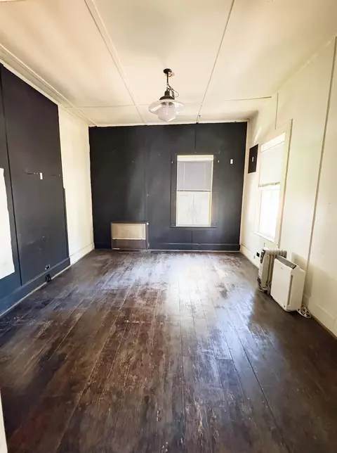 Bedroom - 206 Main St, Calpine, CA 96124 photo 1 of 1