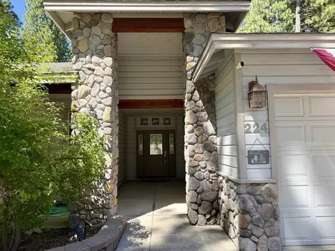 224 Jacks Ct, Blairsden, CA 96103 photo 2
