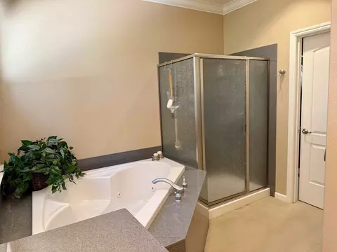 Bath - 224 Jacks Ct, Blairsden, CA 96103 photo 2 of 4