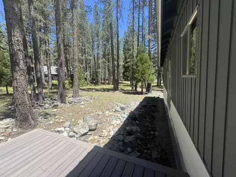 Exterior - 4 Shasta Trl, Graeagle, CA 96103 photo 4 of 9