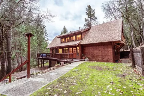 310 Nugget Ln, Quincy, CA 95971