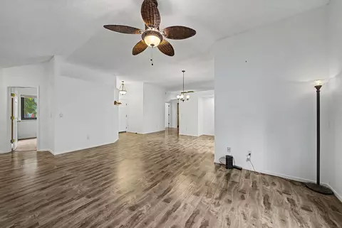 Living - 252 Tamarack Ct, Blairsden, CA 96103 photo 6 of 11