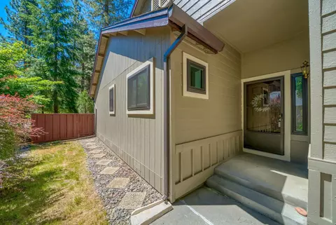 Exterior - 252 Tamarack Ct, Blairsden, CA 96103 photo 4 of 15