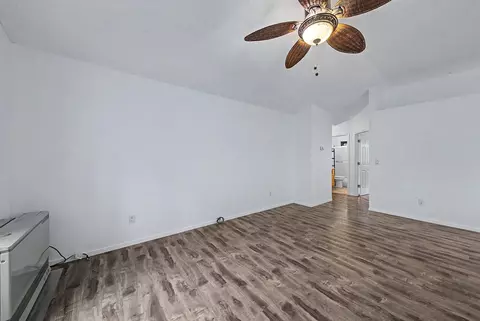 Living - 252 Tamarack Ct, Blairsden, CA 96103 photo 5 of 11