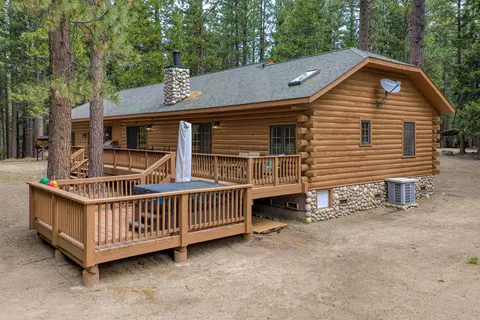 860 Red Fox Rd, Clio, CA 96106