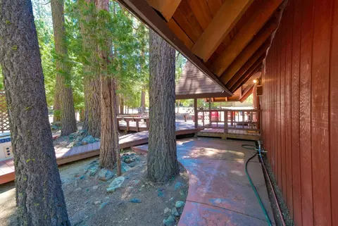 Exterior - 74 Tolowa Trl, Graeagle, CA 96103 photo 5 of 10