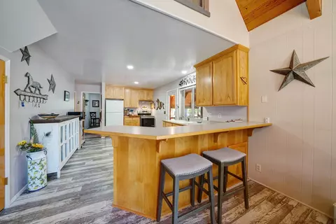 Kitchen - 74 Tolowa Trl, Graeagle, CA 96103 photo 6 of 7