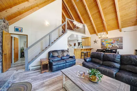 Living - 74 Tolowa Trl, Graeagle, CA 96103 photo 4 of 5