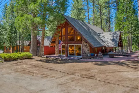 74 Tolowa Trl, Graeagle, CA 96103