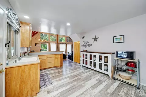 Kitchen - 74 Tolowa Trl, Graeagle, CA 96103 photo 7 of 7