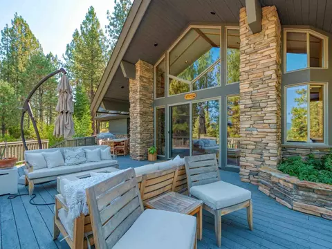 Exterior - 78 Bluff Vw, Clio, CA 96106 photo 6 of 7