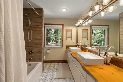 Bath - 170 Boulder Dr, Clio, CA 96106 photo 7 of 7