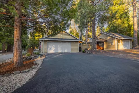 61 Tolowa Trl, Graeagle, CA 96103