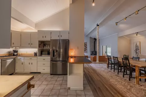 Kitchen - 61 Tolowa Trl, Graeagle, CA 96103 photo 3 of 3