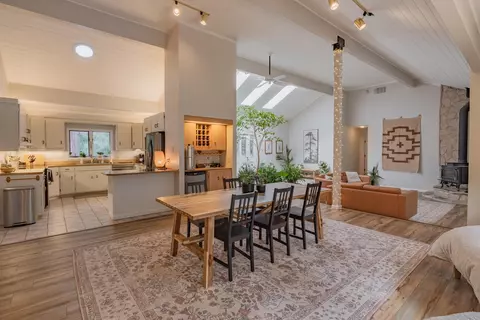 Dining - 61 Tolowa Trl, Graeagle, CA 96103 photo 2 of 3