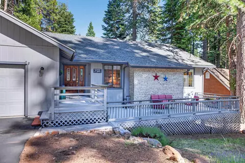 720 E Mountain Ridge Rd, Lake Almanor, CA 96137