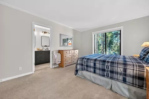 Bedroom - 720 E Mountain Ridge Rd, Lake Almanor, CA 96137 photo 5 of 5