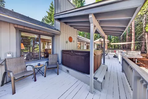 Exterior - 720 E Mountain Ridge Rd, Lake Almanor, CA 96137 photo 4 of 11