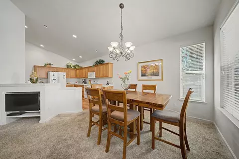 Dining - 38 Oak Ct, Blairsden, CA 96103 photo 1 of 3