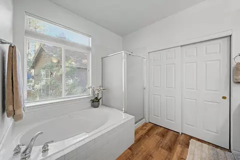 Bath - 38 Oak Ct, Blairsden, CA 96103 photo 1 of 3