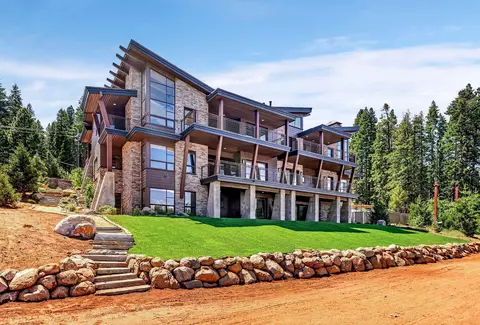 432 Peninsula Dr, Lake Almanor, CA 96137