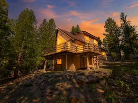 1690 Silver Fox Ln, Clio, CA 96106 photo 2