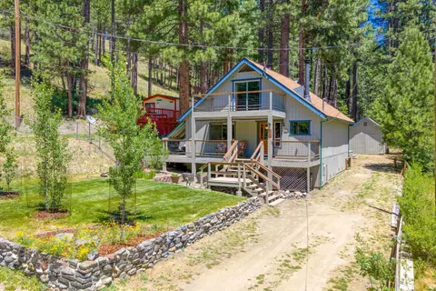 388 Pine St, Clio, CA 96106