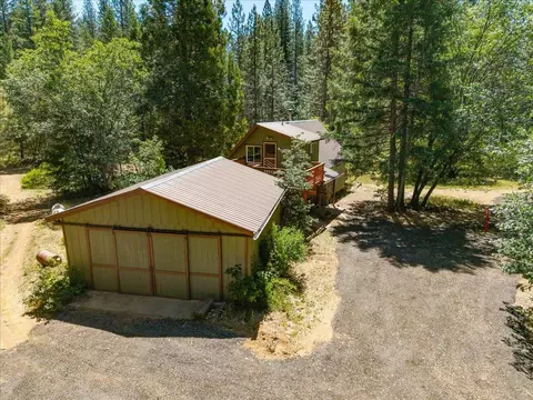 17700 Mount Hough Rd, Greenville, CA 95947