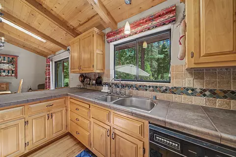 1 Huchnom Trl, Graeagle, CA 96103 photo 14