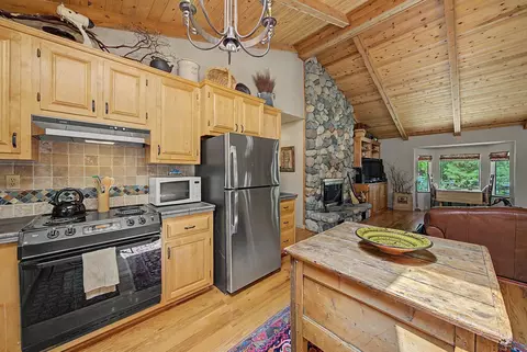 1 Huchnom Trl, Graeagle, CA 96103 photo 18