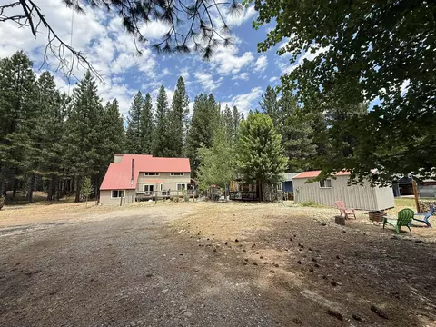 Exterior - 636 Pineleaf Dr, Meadow Valley, CA 95956 photo 4 of 16
