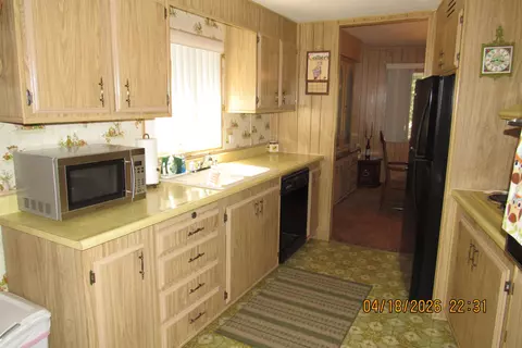 Kitchen - 58411 Cedar Ln, Cromberg, CA 96103 photo 1 of 1