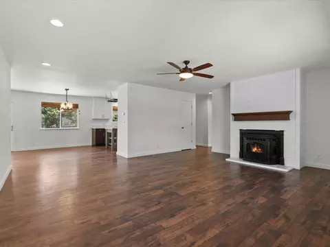 708 Roundup Dr, Loyalton, CA 96118 photo 4