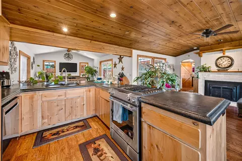 Kitchen - 254 Aspen St, Chester, CA 96020 photo 2 of 5