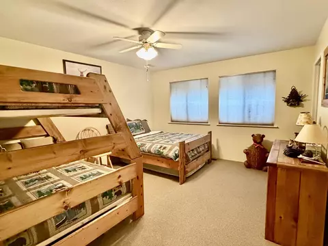 Bedroom - 9 Miwok Trl, Graeagle, CA 96103 photo 2 of 2