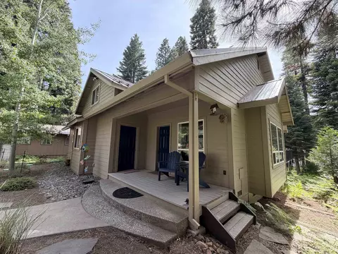 1014 Peninsula Trl, Lake Almanor, CA 96137