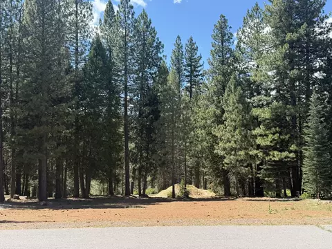 472 Bailey Creek Dr, Lake Almanor, CA 96137