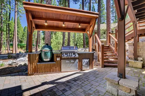 Kitchen - 243 Black Bear Trl, Clio, CA 96106 photo 7 of 7