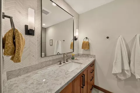 Bath - 82 Graeagle Meadows Rd, Graeagle, CA 96103 photo 1 of 4