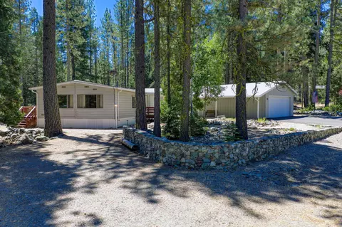 17 Kato Trl, Graeagle, CA 96103 photo 2